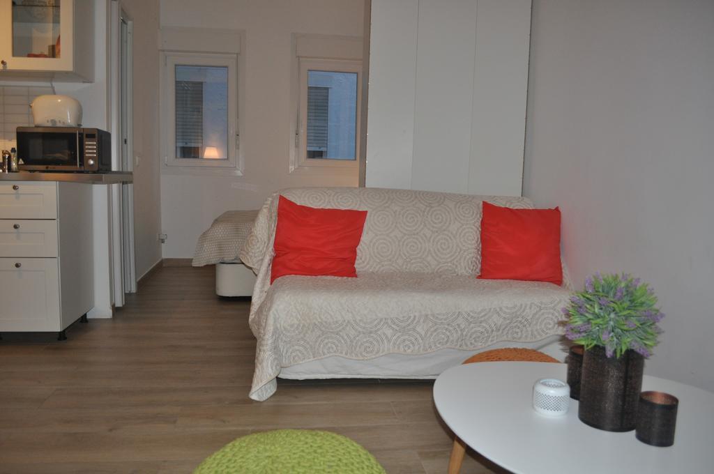 Ronda De Segovia Apartman Madrid Kültér fotó