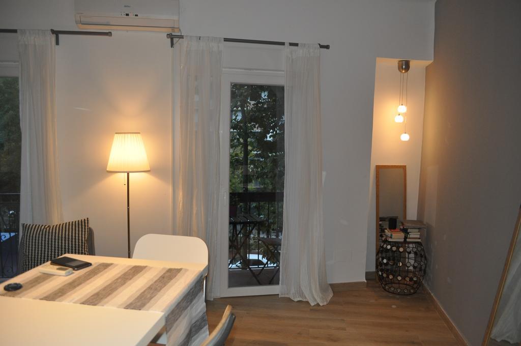 Ronda De Segovia Apartman Madrid Kültér fotó