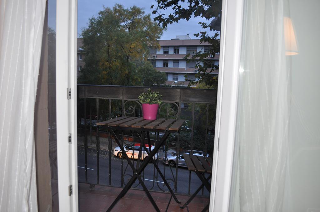 Ronda De Segovia Apartman Madrid Kültér fotó